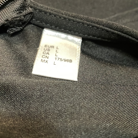 H&M Ruffles, Asymmetrical Hem Black Dress size Large - Picture 8 of 9